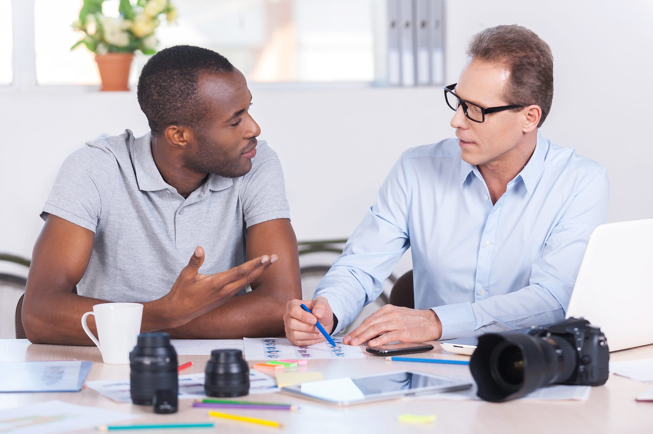 DIFFERENCES BETWEEN MENTORING AND COACHING
